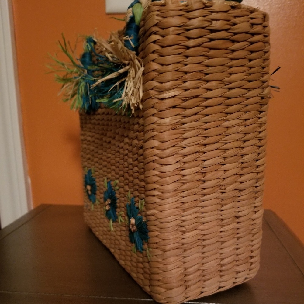 Esprit woven bag - Picture 2 of 3